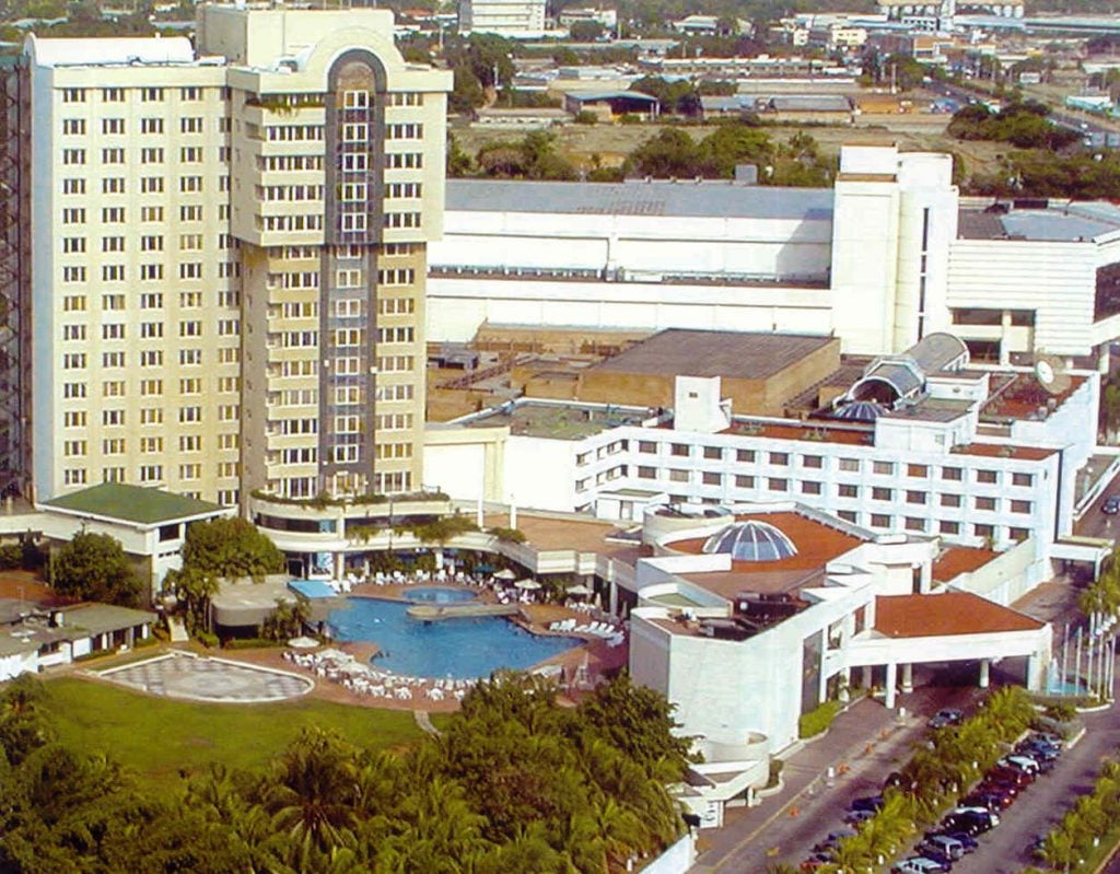 This is an aerial photo (not drone) of the complex of Hotel Maruma and Casino. UPDATE: it was renamed to Hotel Maruma Maracaibo, after it was sold to IHG® Hotels & Resorts. On this page you can read about the various types of casinos in the Bolivarian Republic of Venezuela.