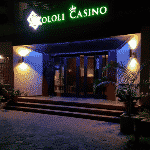 This is a picture of the front entrance of Kololi Casino in Serrekunda. This is the second casino on this list of all Gambian casinos. You can read more about this gaming venue to the right of the picture: its' address, opening hours, dress code, entrance fee.