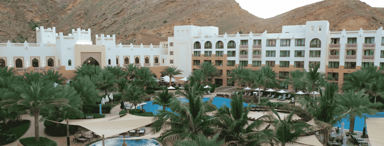 This is a picture of hotel, resort and spa complex of Shangri-La Barr Al Jissah in Muscat, the capital of the Sultanate of Oman. Under this picture, on this page, you can find a list of all terrestrial Omani casinos, info about the legal status of gaming venues, slot halls, their taxation regime, licensing system, and you can find a list of Omani licensed online casinos, which accept players from the country.