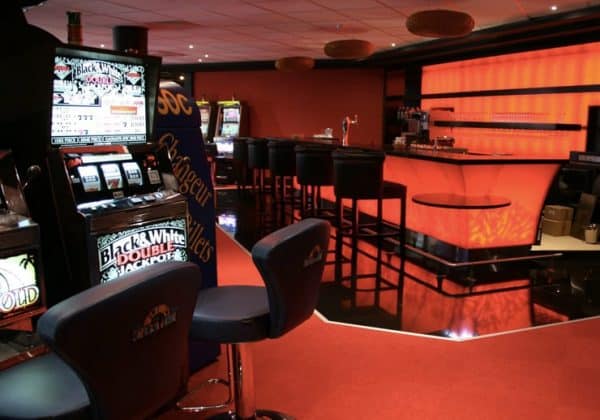 Slot machines in the Casino du Sud in Réunion